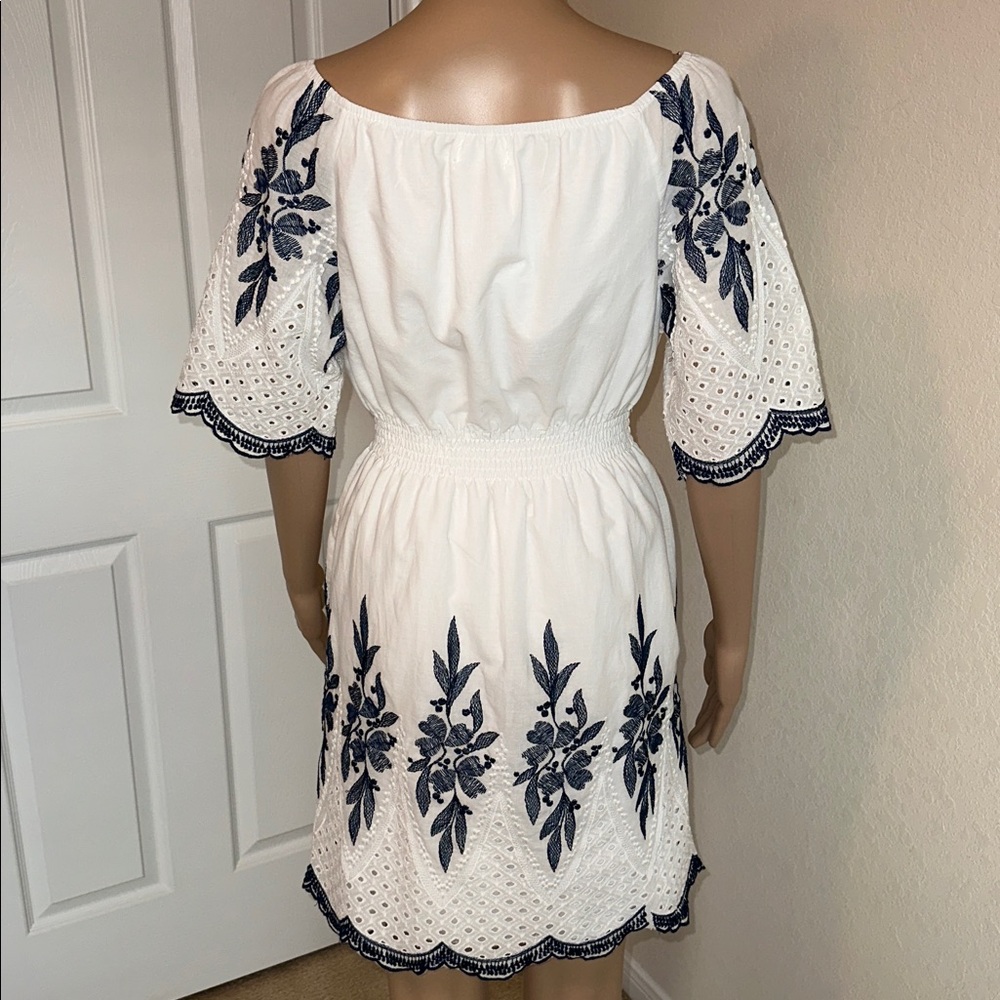 Kindred Elegant White and Blue Embroidered Dress Size S. - Picture 3 of 16